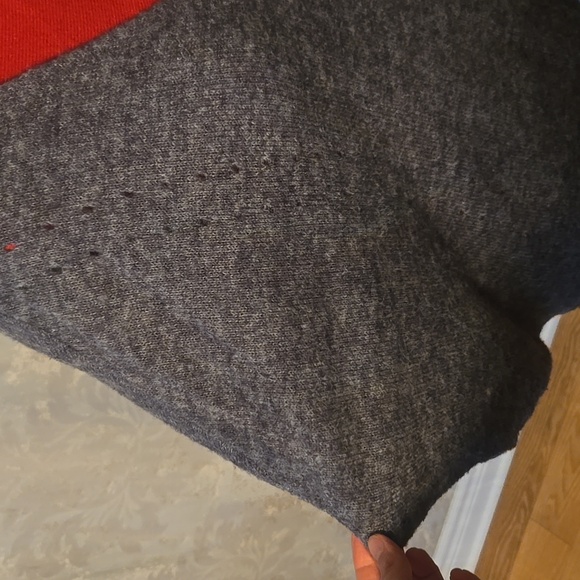 Oversized Fit Gray Knit Top - Picture 3 of 13